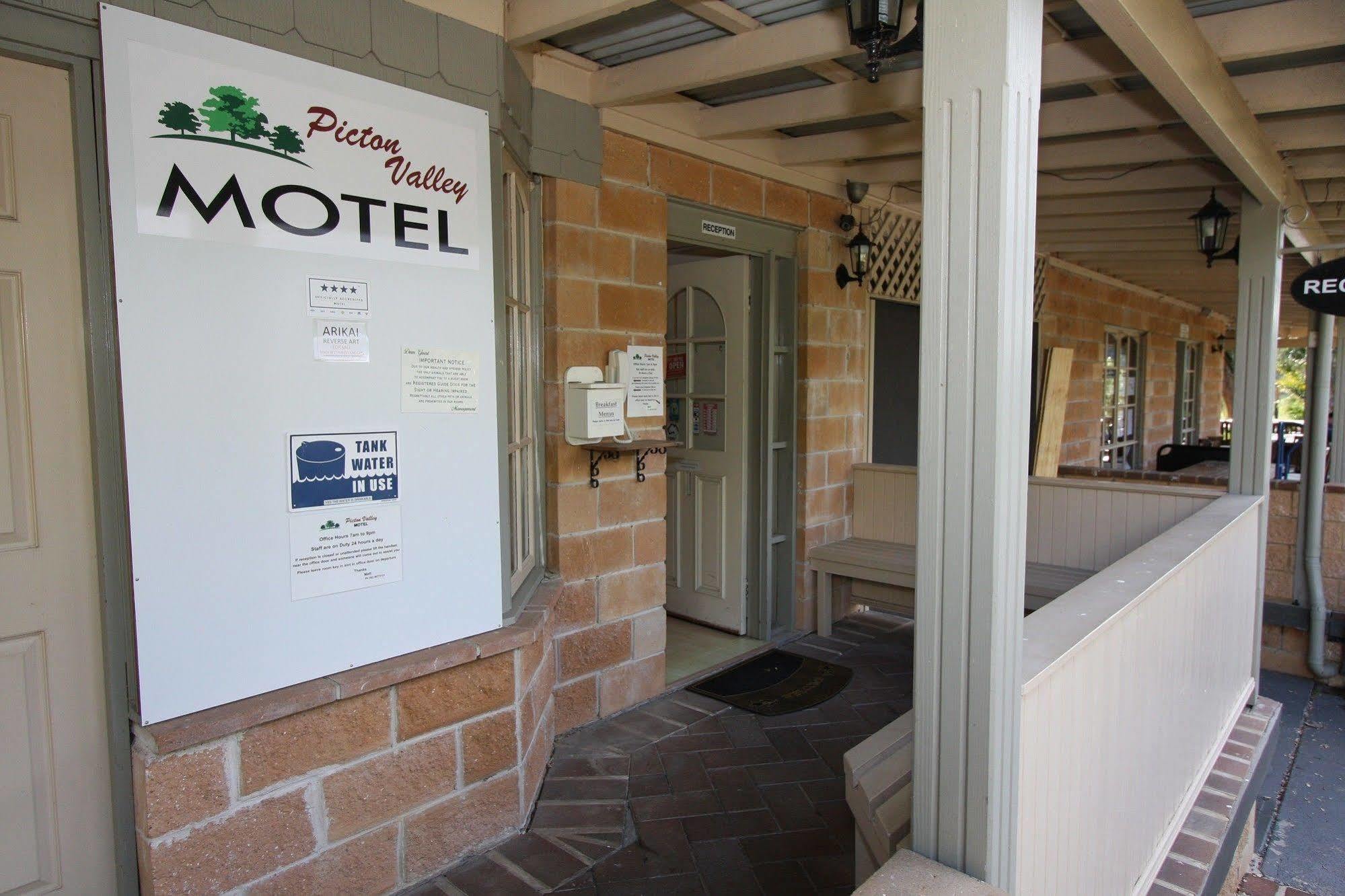 Picton Valley Motel Australia Exterior photo